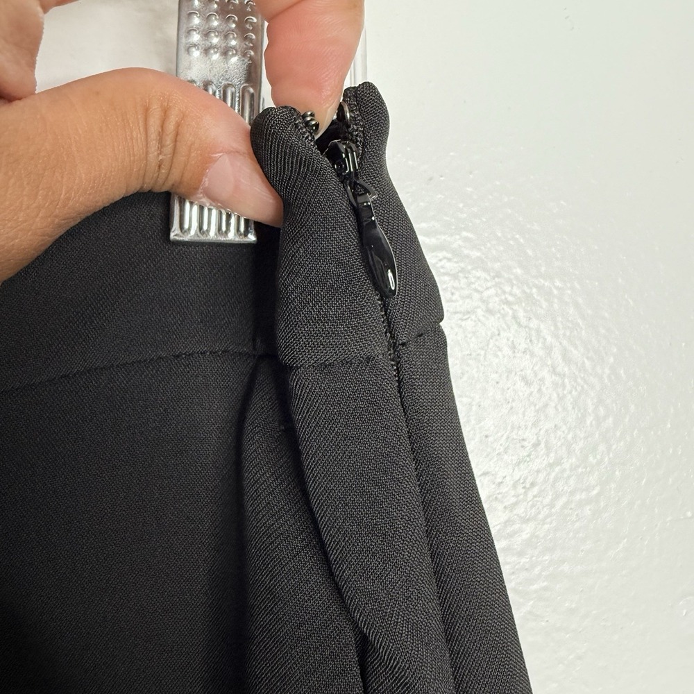 NWOT Ann Taylor The Wide Leg Pant in Fluid Crepe Black Size 4 Workwear - Picture 9 of 10